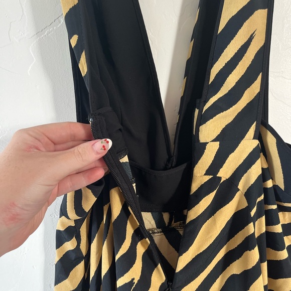 NWT Topshop Midi Tiger Print Zebra Print Pinafore Ruffle Dress 4 - Picture 12 of 12